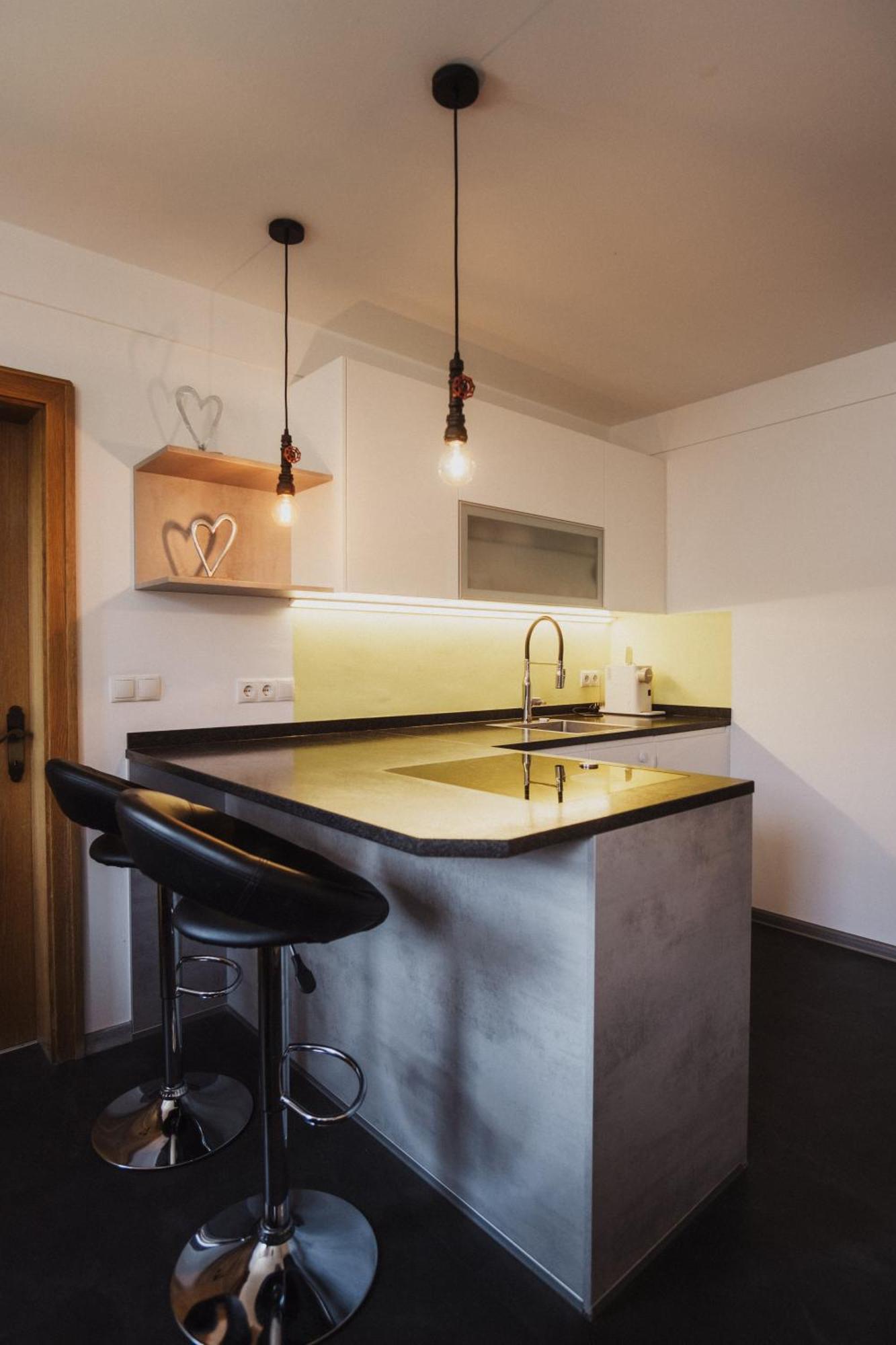 Toellhof Studio Stube Brixen Buitenkant foto